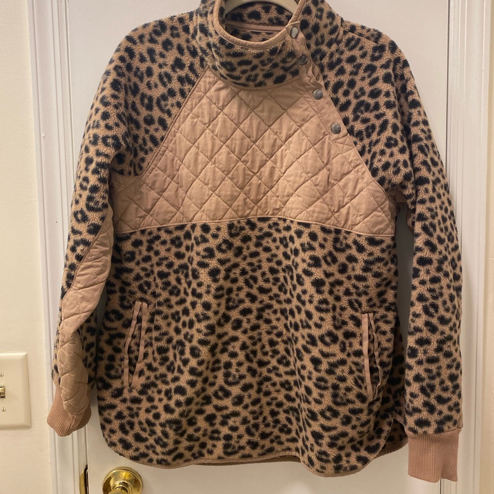 Abercrombie and Fitch pullover fleece